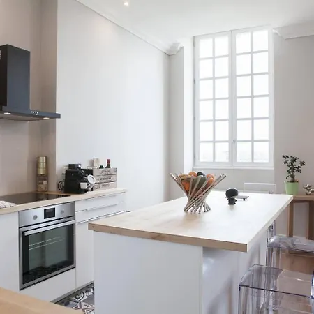 Appartamento 60m² - Plein Centre - Vue Quais & Miroir D'eau